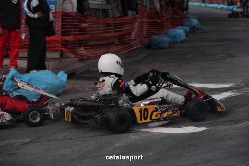 111120 sport2 420_tn.jpg
